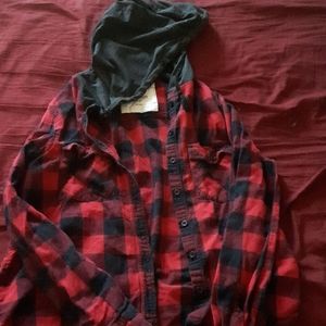 🐝5 for $10🐝 Bluenotes hooded red plaid shirt